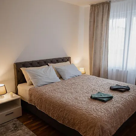 Apartment Sr Lux Lukavica